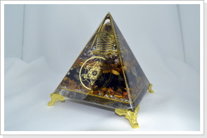 Große Orgon Pyramide - Rauchquarz